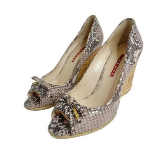 Prada Bow Leather Cork Wedge Peep Toe Pumps Snake Print Size 37.5 3KZ015